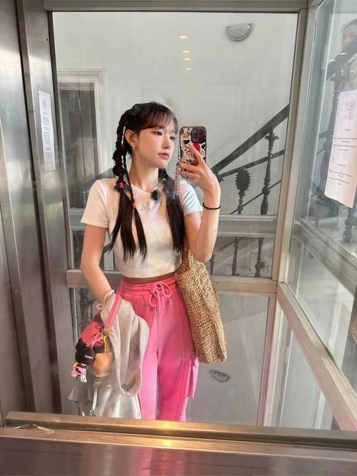 少妇极品熟妇人妻av中文的相关介绍