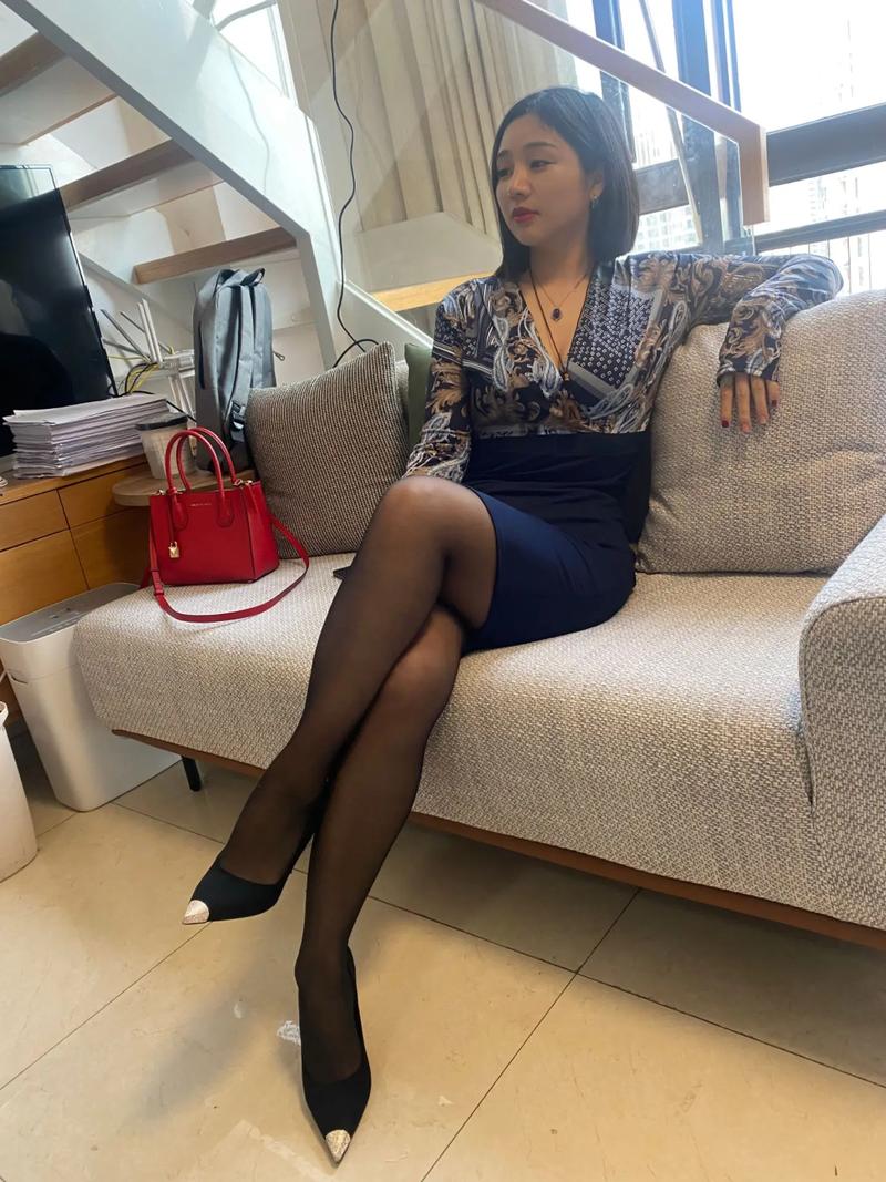 曹查理电影片全部毛片的相关介绍