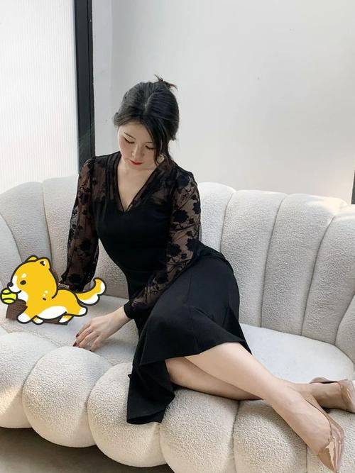 动漫美女又黄又的相关介绍