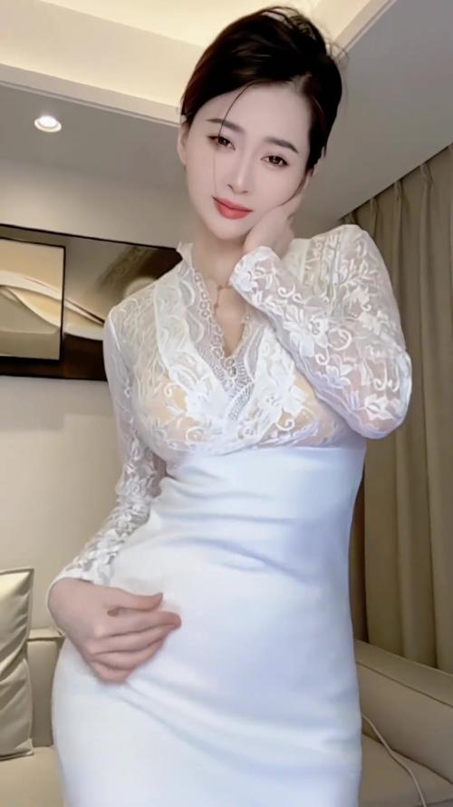人妻少妇精品在线的相关介绍