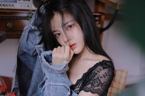 激情久久久久影院蜜桃av的相关介绍