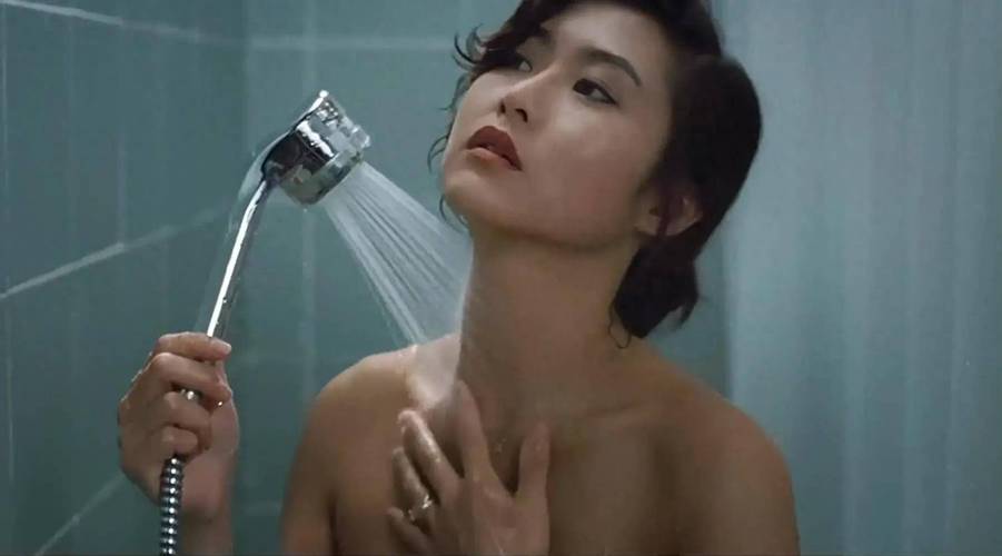 盗摄胖男酒店啪啪人妻的相关介绍