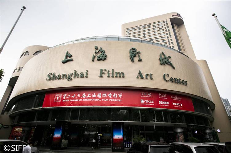 18禁在线视频免费看的相关介绍
