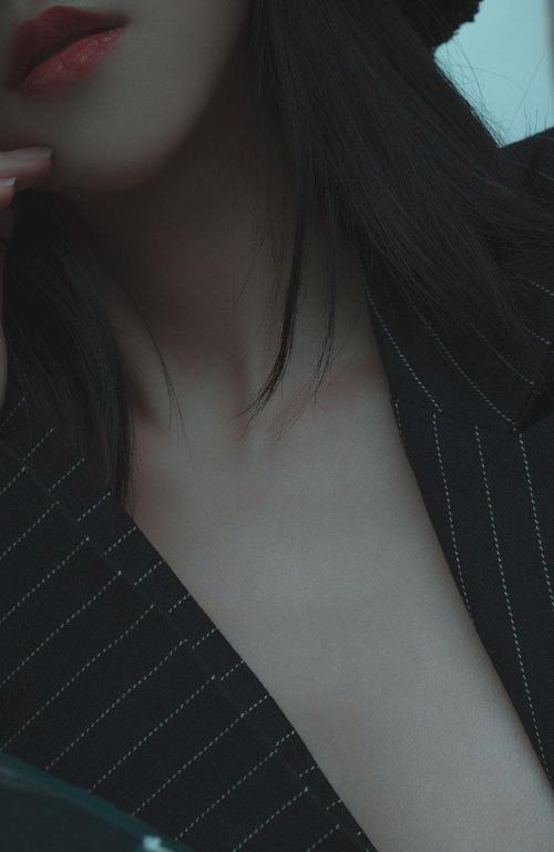 美女很黄很黄av的相关介绍