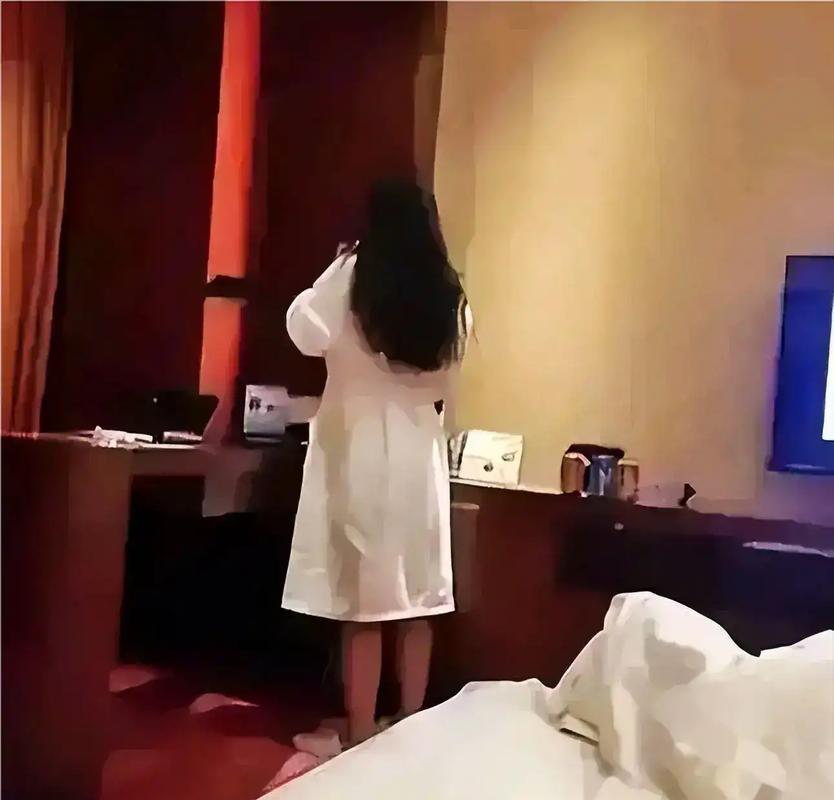 美女高潮白浆的相关介绍