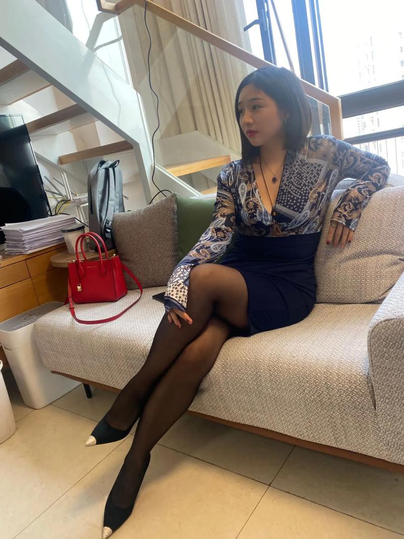 超碰人妻啪啪的相关介绍