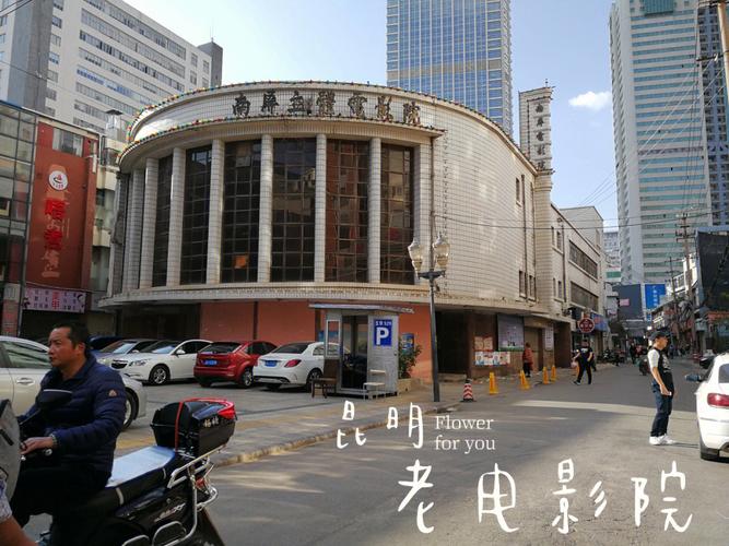 国产爆操白丝白浆的相关介绍
