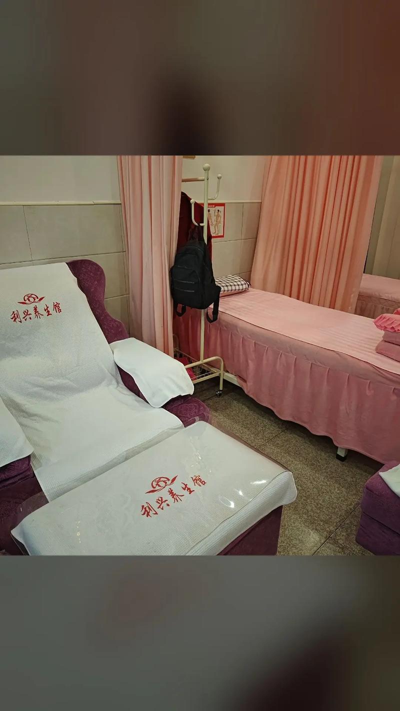 eeuss影院手机在线观看的相关介绍