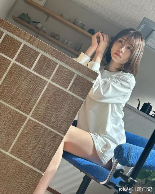 久久久 激情的相关介绍