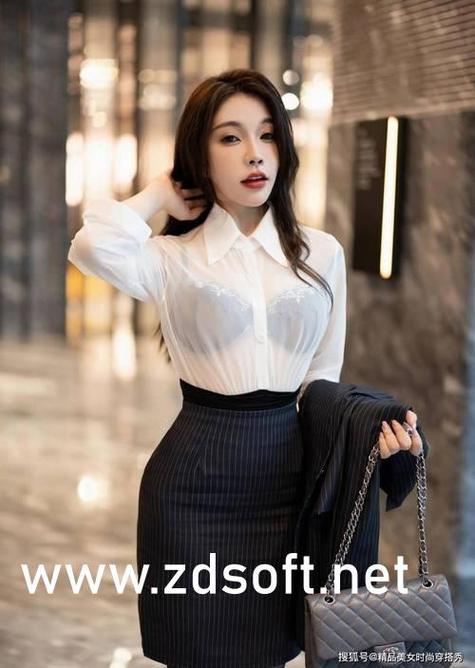 美女被男生操出白浆国产的相关介绍