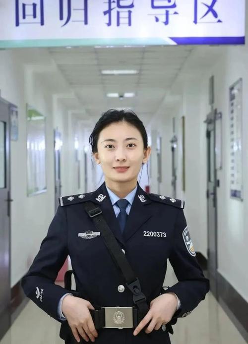 人妻少妇精品久久久久久0000的相关介绍